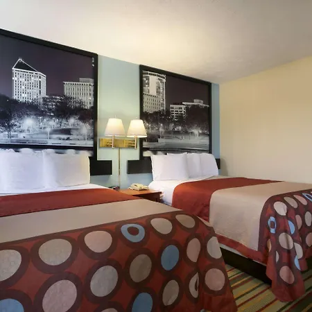 Super 8 By Wyndham Park City/North Wichita Area Hotel Exterior photo
